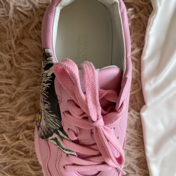 Gucci Rhyton Sneakers Mystic Cat Printed Pink Leather WOMEN 7 US or 36.5 EU - Picture 4 of 11
